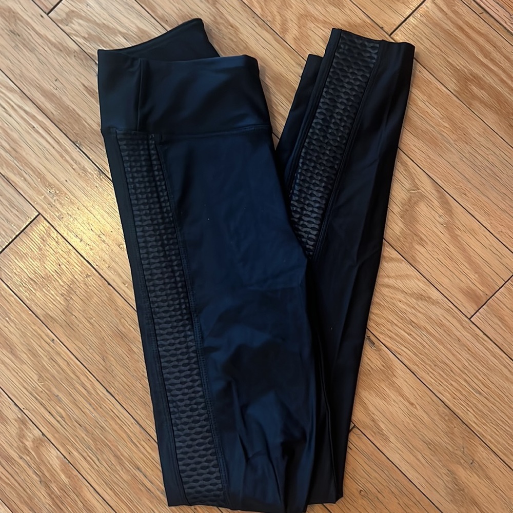 Koral black leggings - Picture 2 of 4